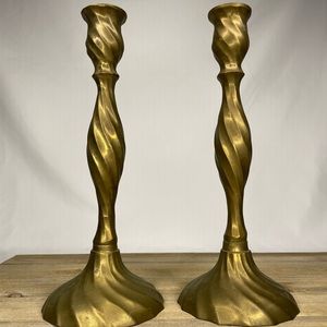 Twisted Swirl Design Brass Candlestick Holders